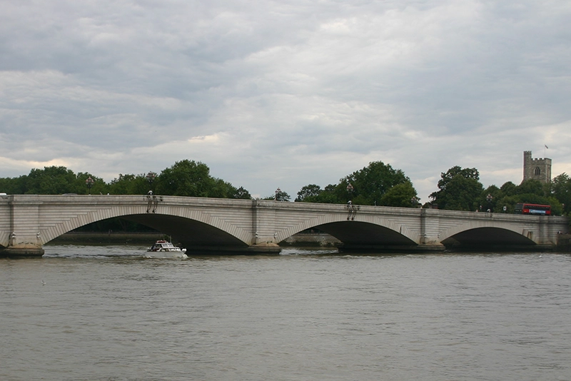 Photograph of Putney Bridge